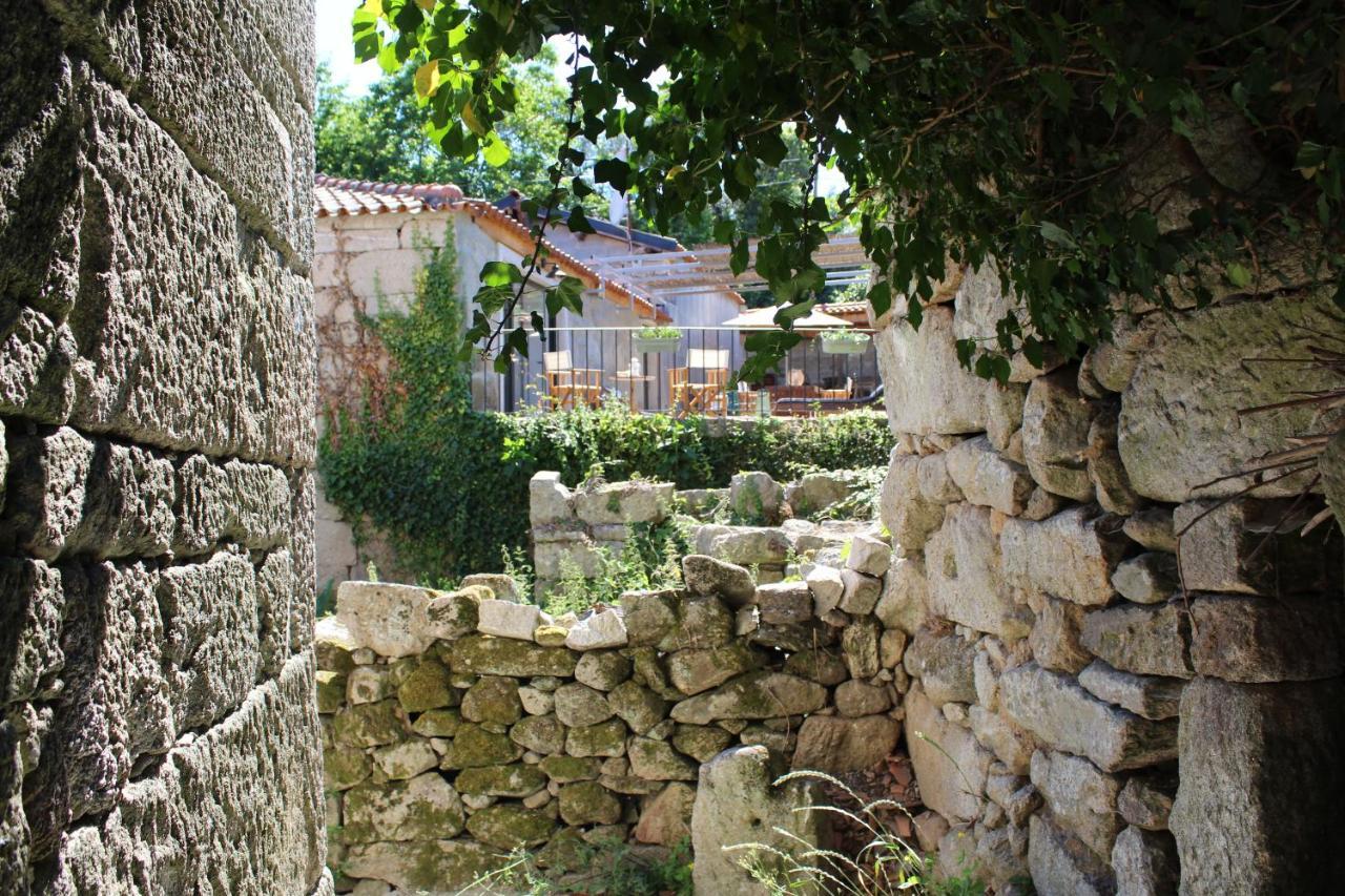 Casas Velhas *