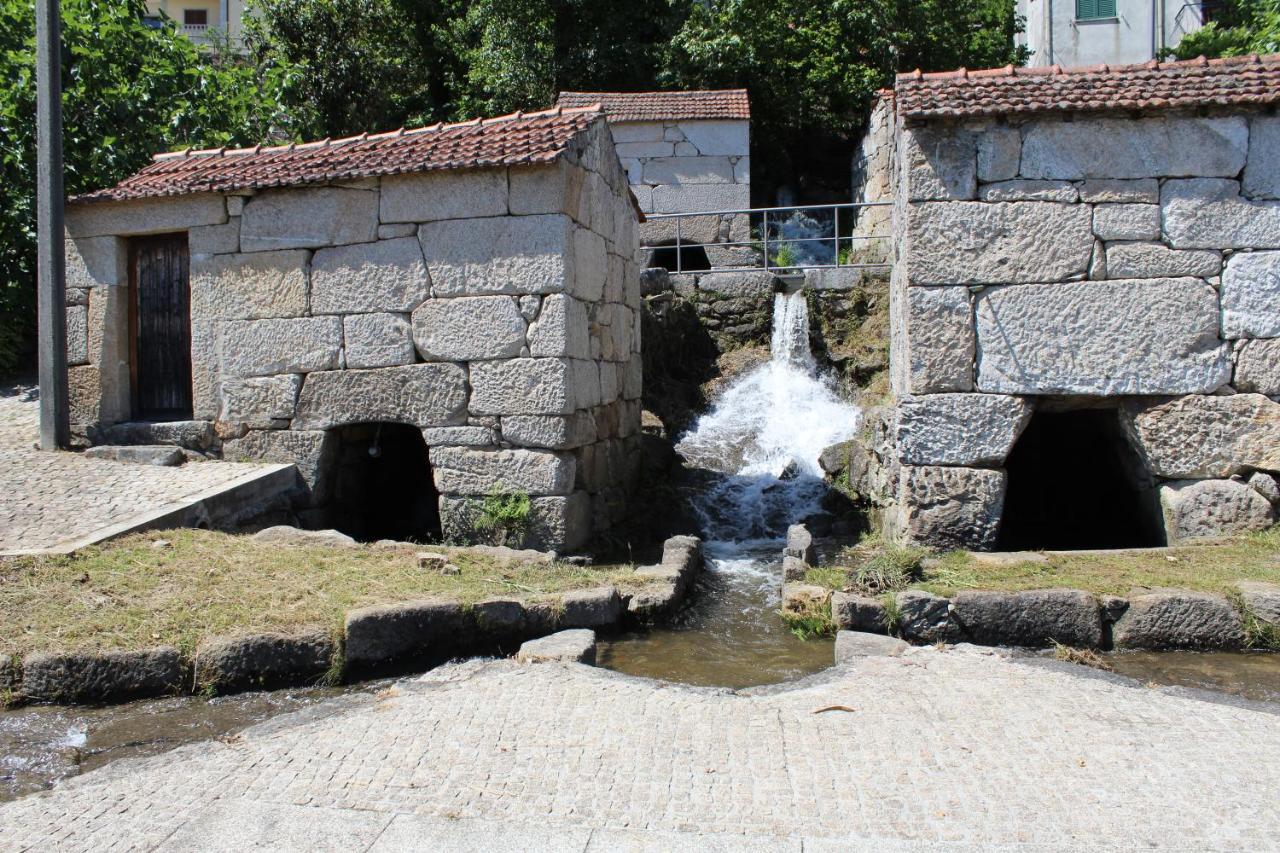 Casas Velhas * Santo Aleixo de Alem Tamega