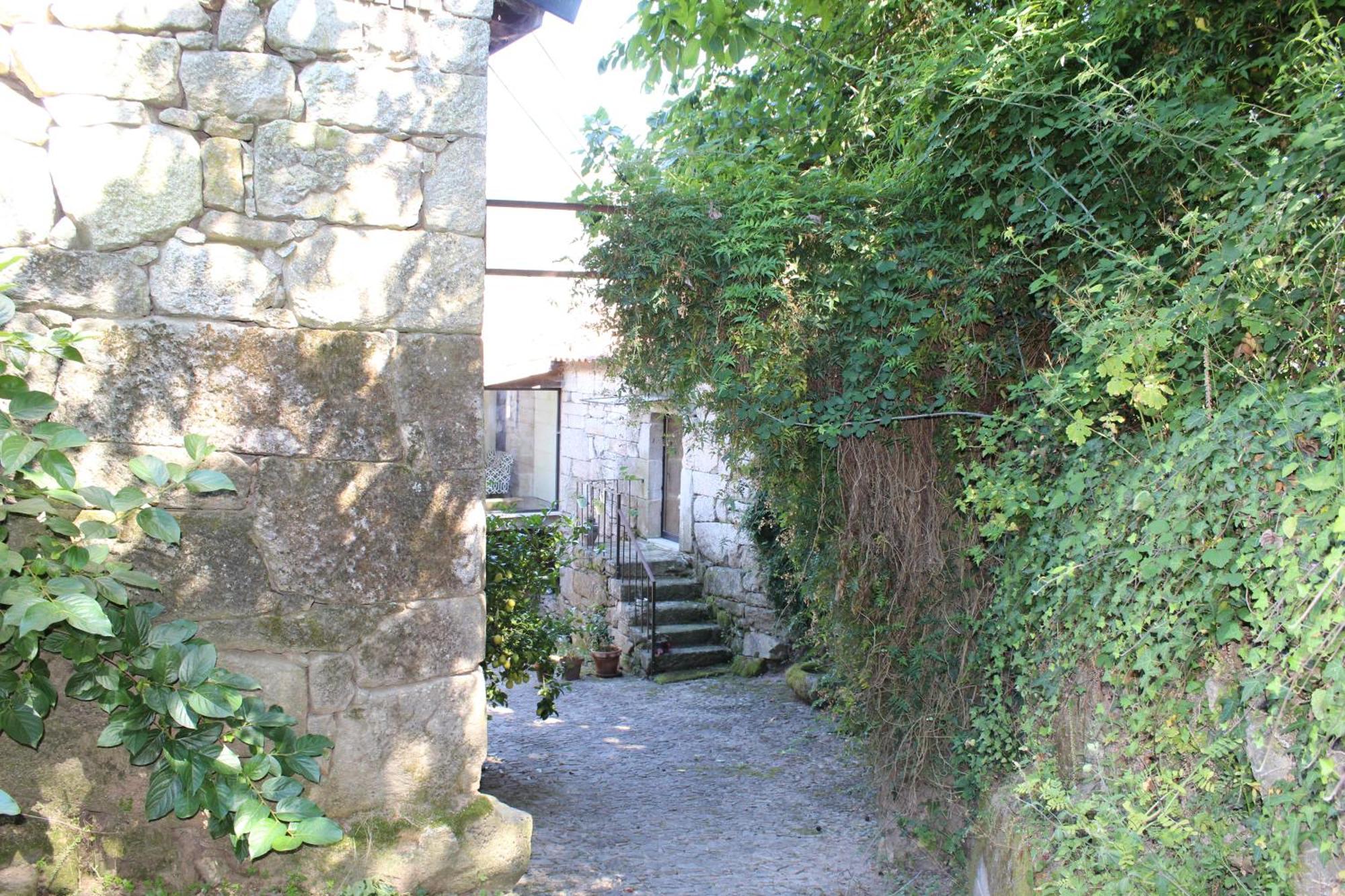 Casas Velhas *
